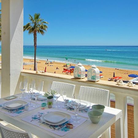 Casa Pe Na Areia- Unique Spot- Beach Front By Dreamvillasアルブフェイラ エクステリア 写真