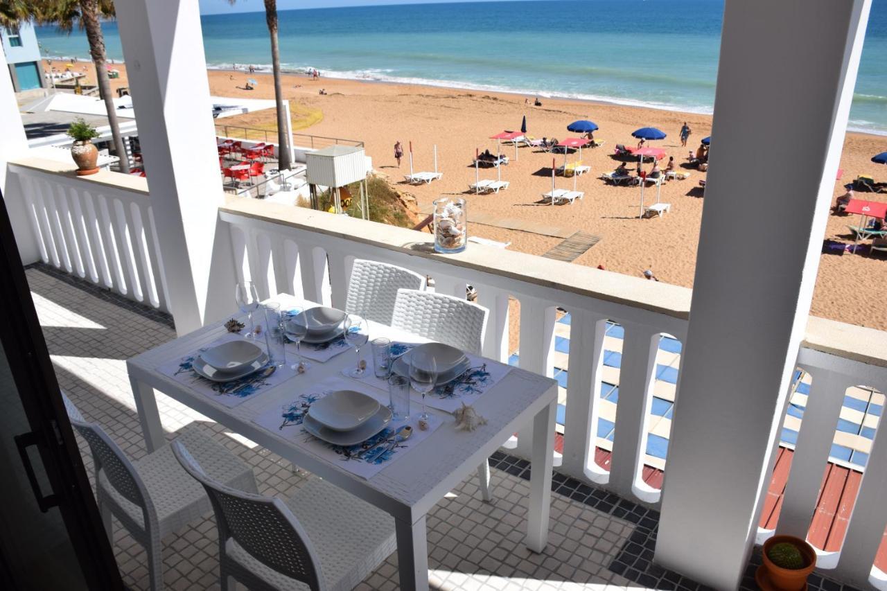 Casa Pe Na Areia- Unique Spot- Beach Front By Dreamvillasアルブフェイラ エクステリア 写真